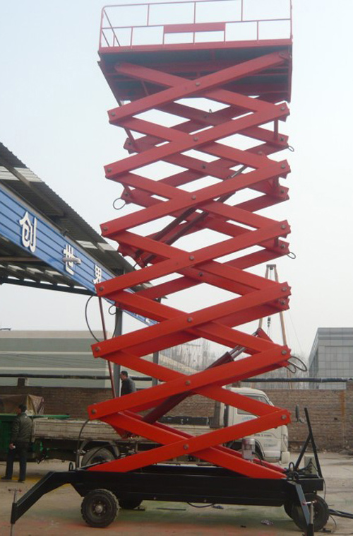 移(yi)動式液壓升(shēng)降機